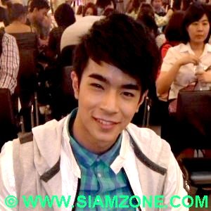ไต้ฝุ่น กนกฉัตร