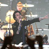ชาวร็อกมันเต็มที่ในคอนเสิร์ต Green Day Live In Bangkok