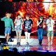 ศิลปินเกาหลีสู้ไม่ถอยกับสายฝนบนคอนเสิร์ต M Countdown