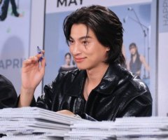 กลัฟ เก้า พีพี เจมส์ เบลล่า ประเดิมแจกลายเซ็นปฏิทินคึกคัก