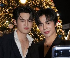 บิลลี่ เบ้บ สัมผัสบรรยากาศเปิดไฟต้นคริสต์มาสสุดอลังการ