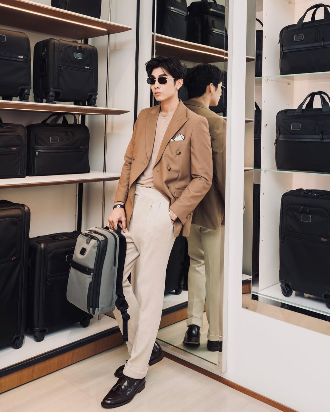 มิว - ศุภศิษฏ์ จงชีวีวัฒน์
