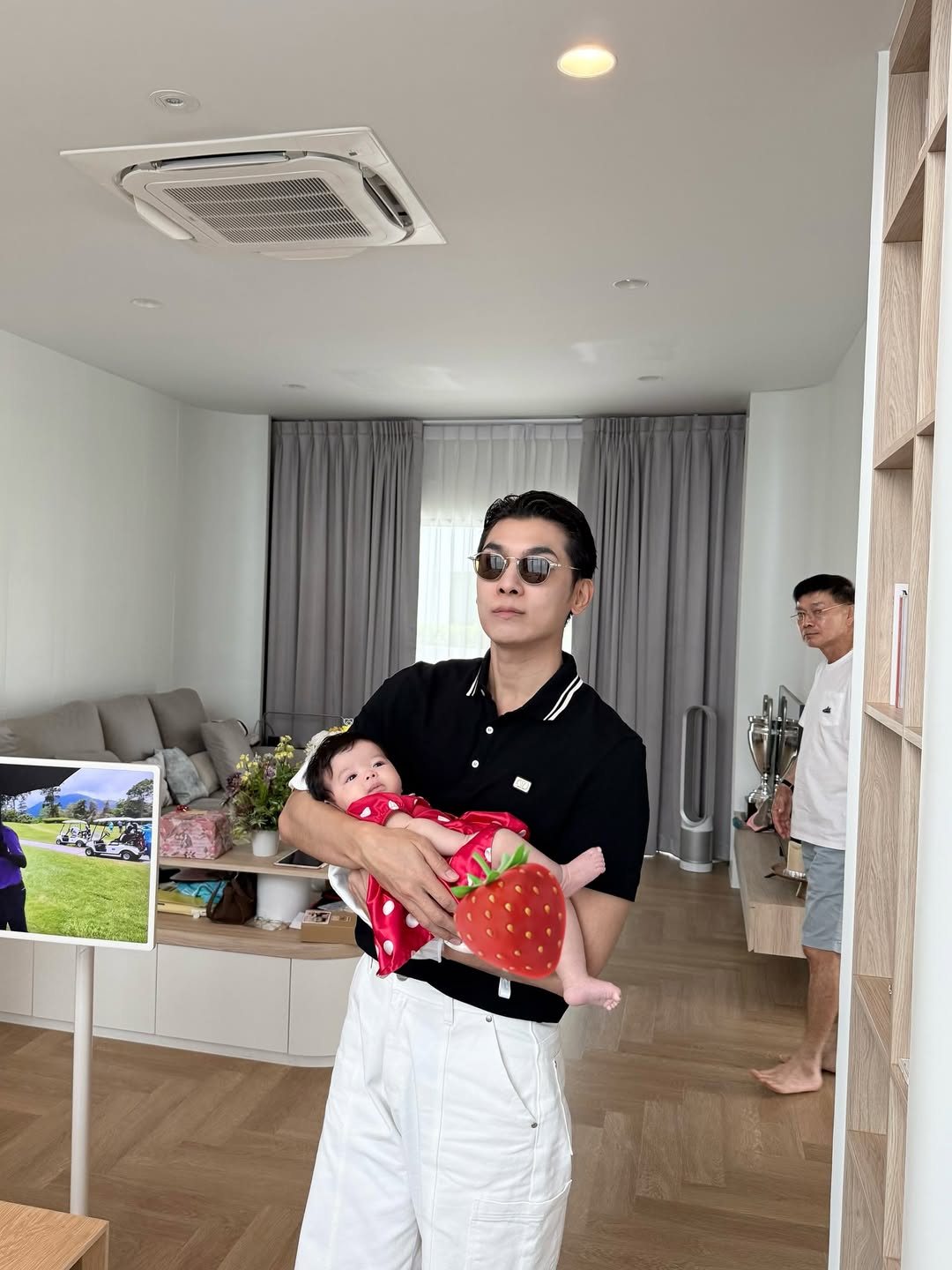 มิว - ศุภศิษฏ์ จงชีวีวัฒน์