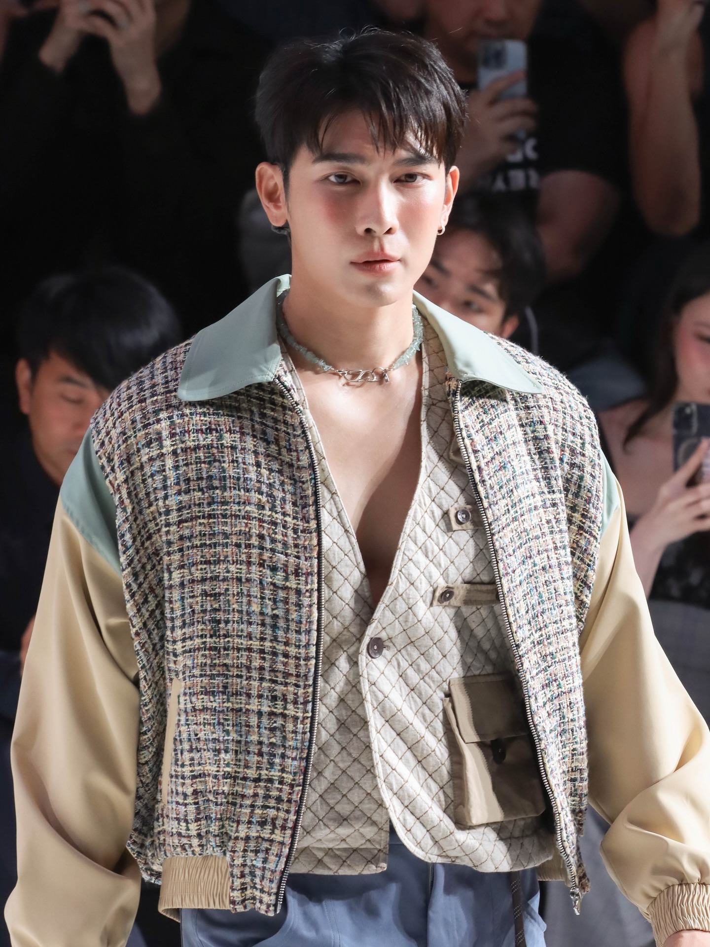 มิว - ศุภศิษฏ์ จงชีวีวัฒน์