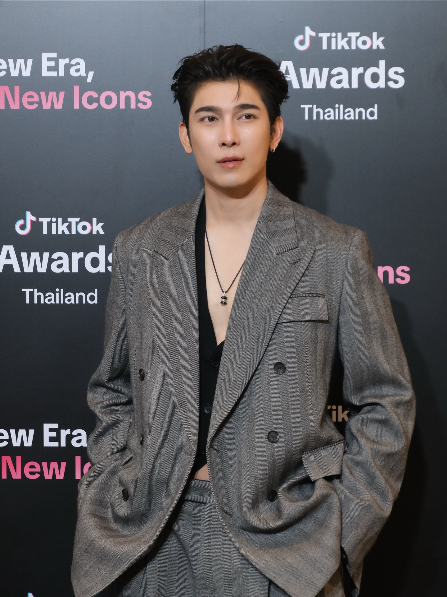 มิว - ศุภศิษฏ์ จงชีวีวัฒน์