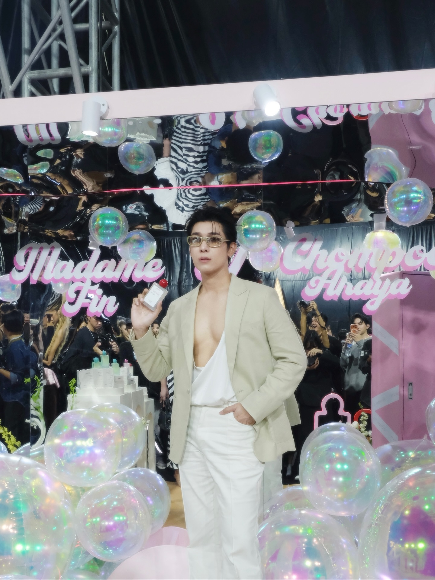 มิว - ศุภศิษฏ์ จงชีวีวัฒน์