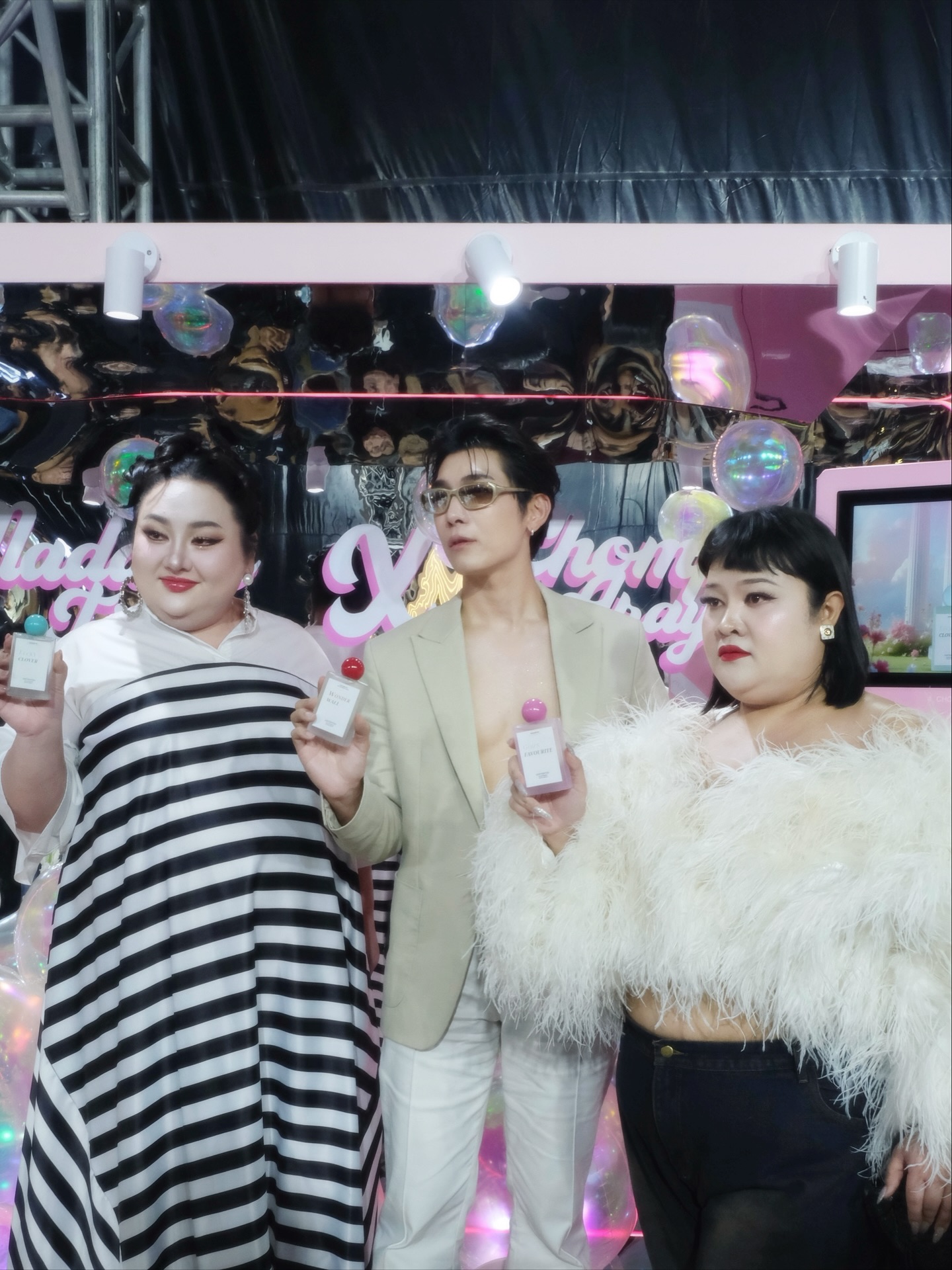 มิว - ศุภศิษฏ์ จงชีวีวัฒน์