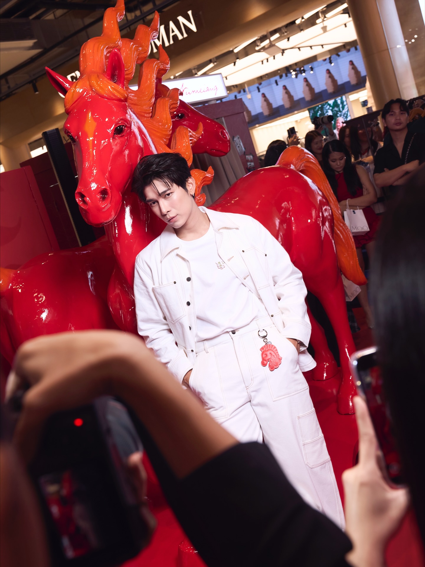 มิว - ศุภศิษฏ์ จงชีวีวัฒน์