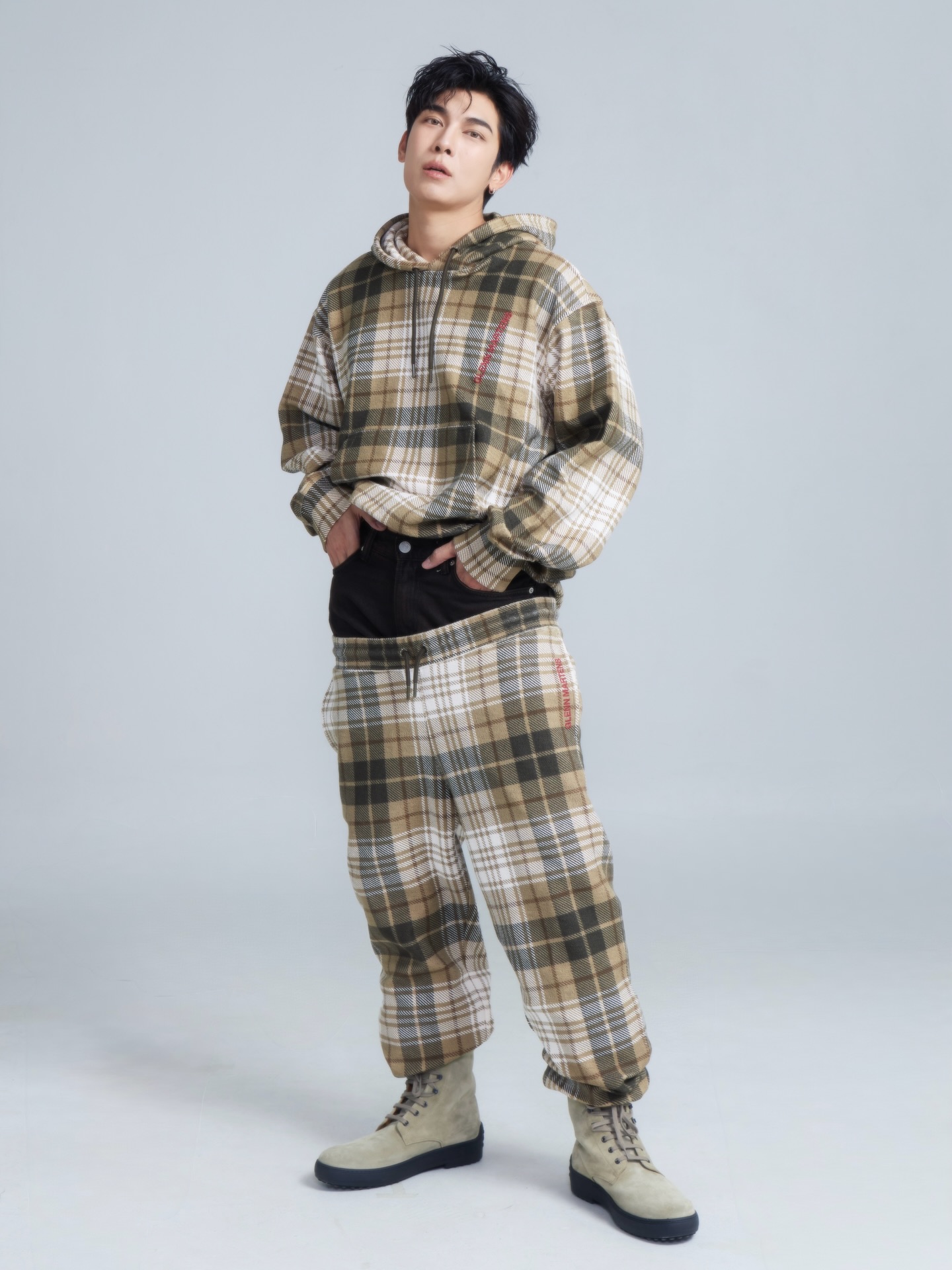 มิว - ศุภศิษฏ์ จงชีวีวัฒน์