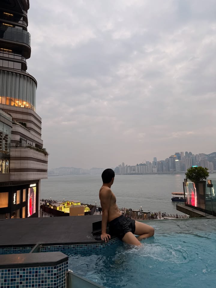 มิว - ศุภศิษฏ์ จงชีวีวัฒน์