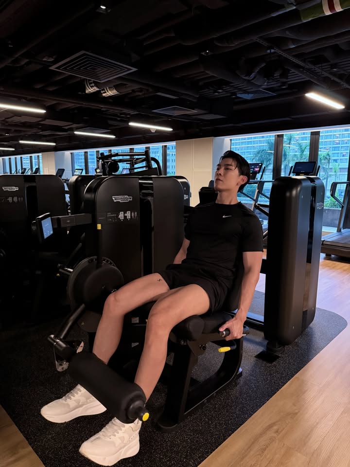 มิว - ศุภศิษฏ์ จงชีวีวัฒน์