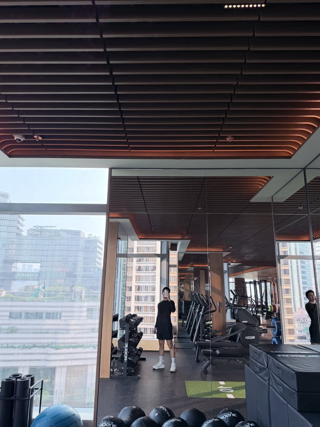 มิว - ศุภศิษฏ์ จงชีวีวัฒน์