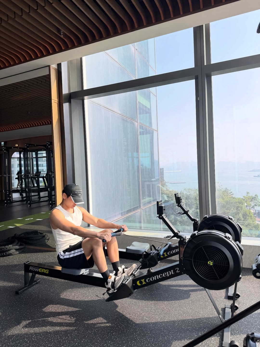 มิว - ศุภศิษฏ์ จงชีวีวัฒน์