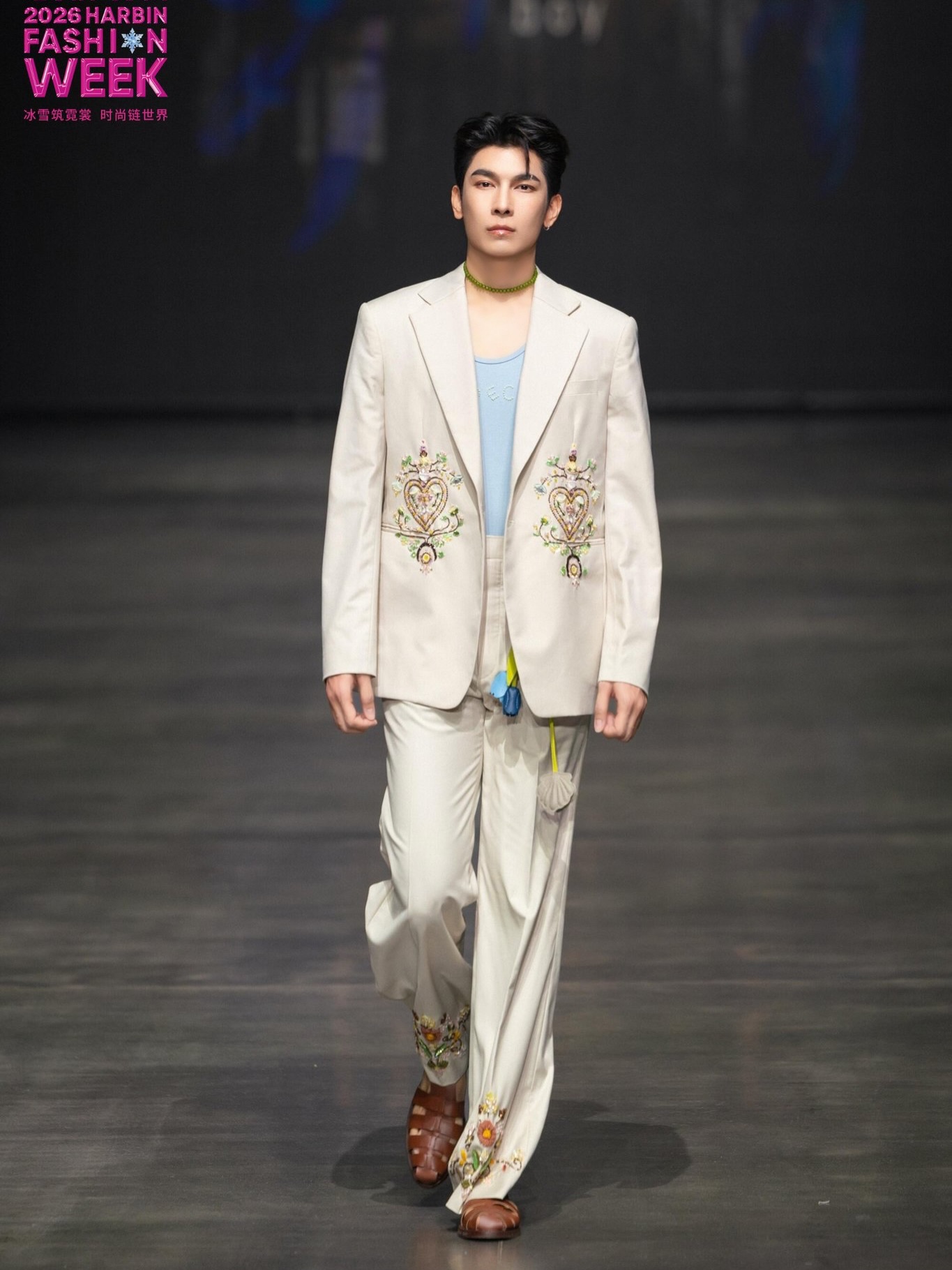 มิว - ศุภศิษฏ์ จงชีวีวัฒน์