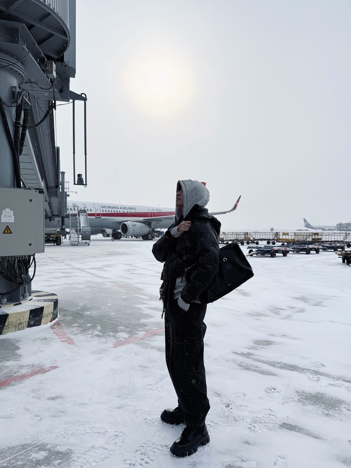 มิว - ศุภศิษฏ์ จงชีวีวัฒน์