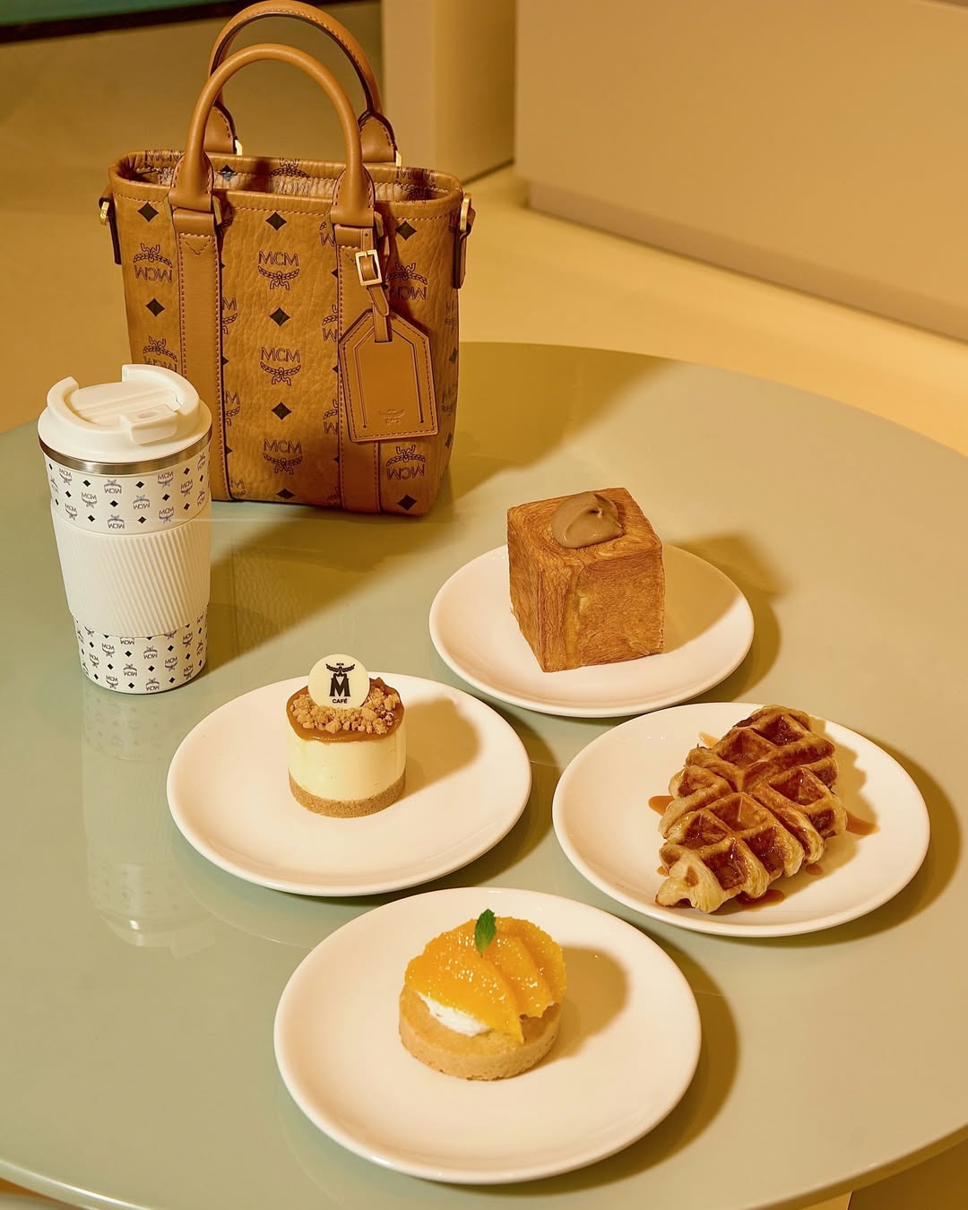 มิว - ศุภศิษฏ์ จงชีวีวัฒน์