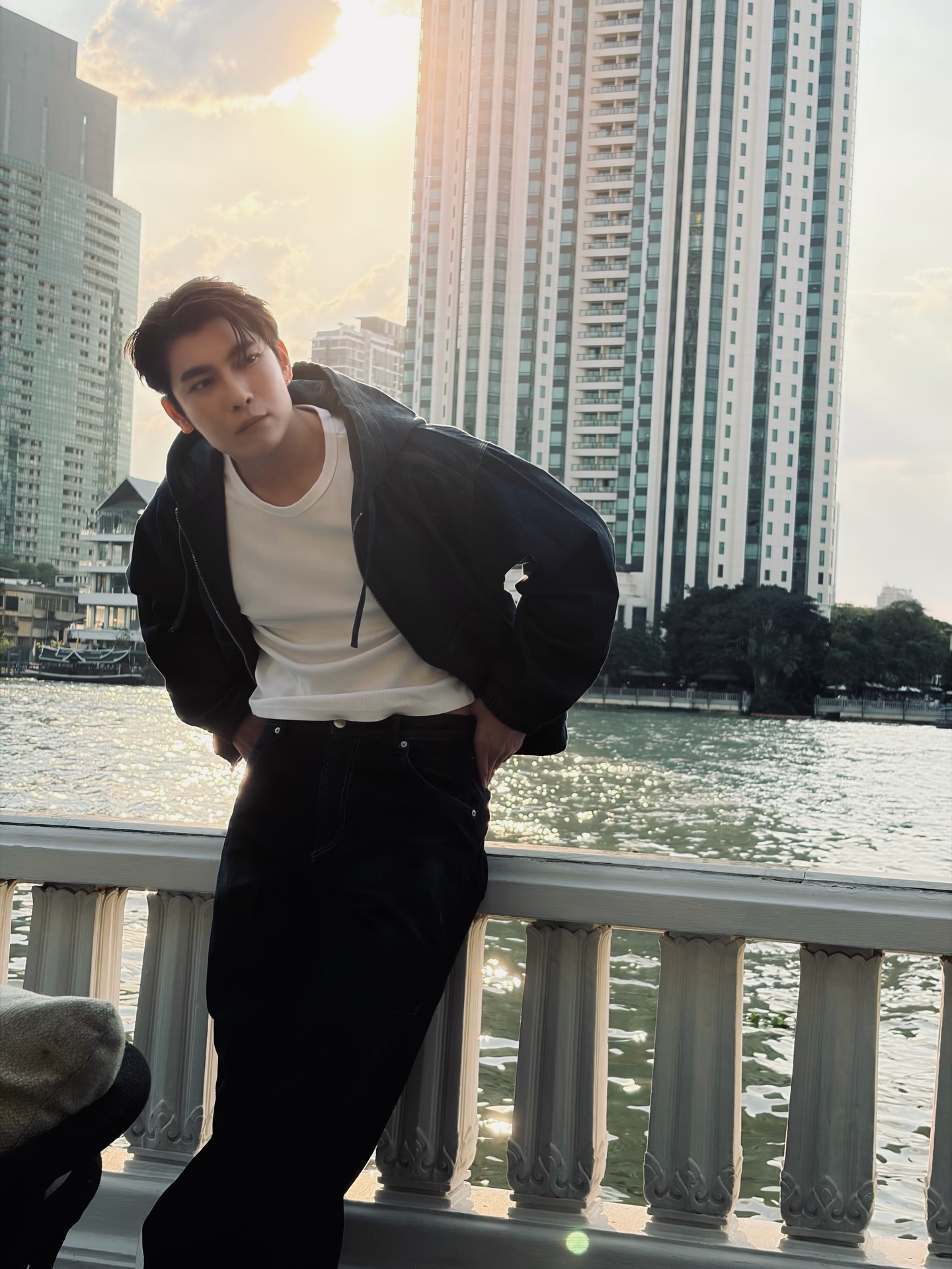 มิว - ศุภศิษฏ์ จงชีวีวัฒน์