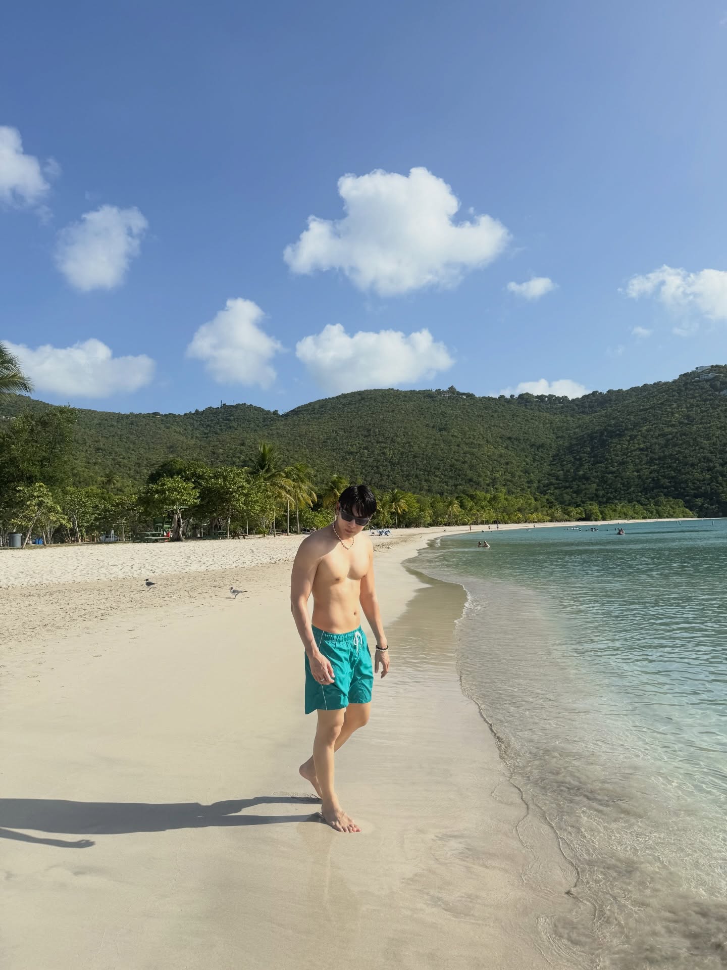 มิว - ศุภศิษฏ์ จงชีวีวัฒน์