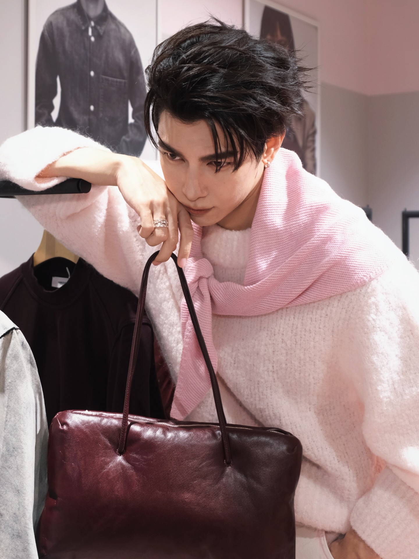 มิว - ศุภศิษฏ์ จงชีวีวัฒน์