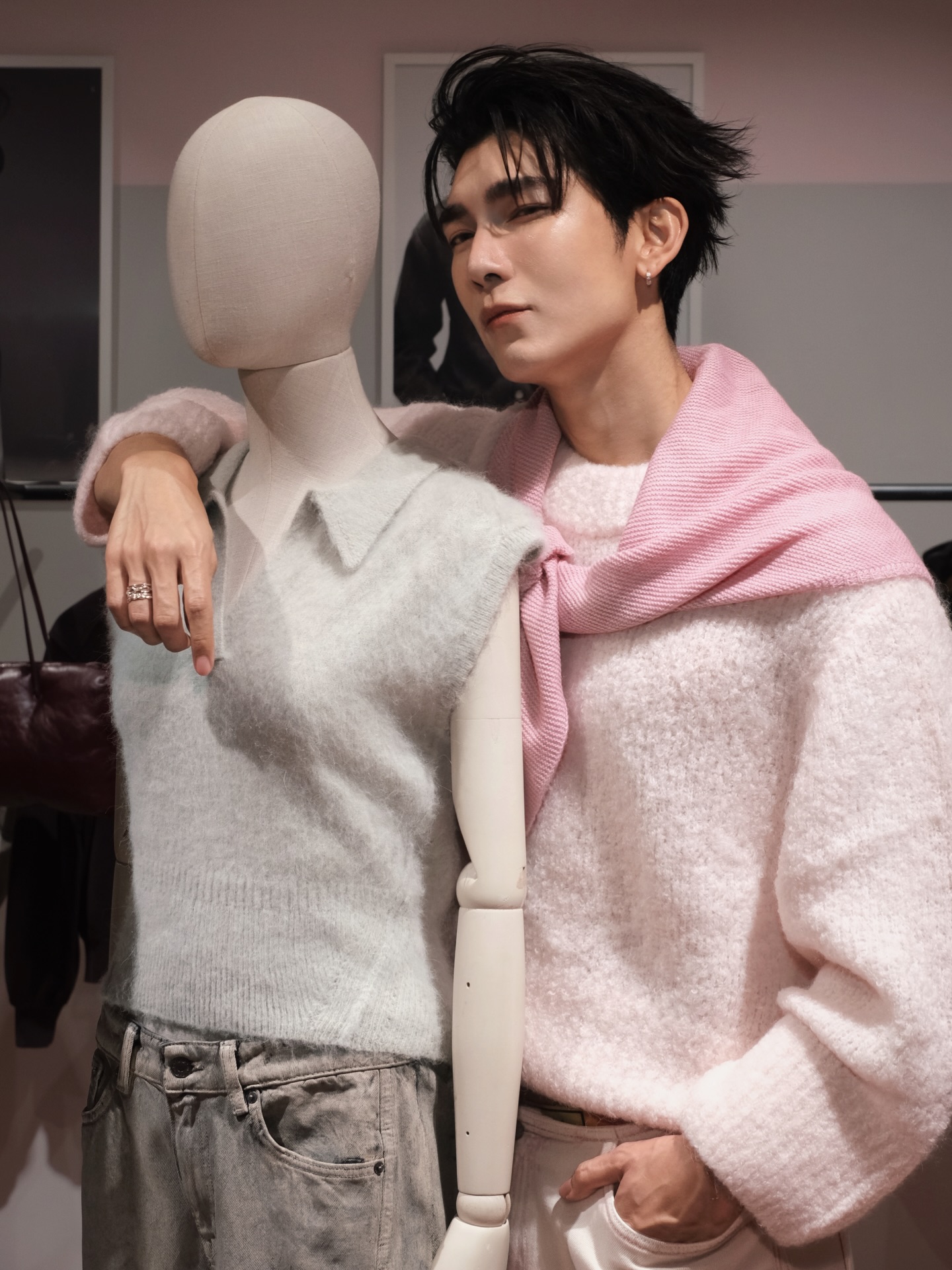 มิว - ศุภศิษฏ์ จงชีวีวัฒน์