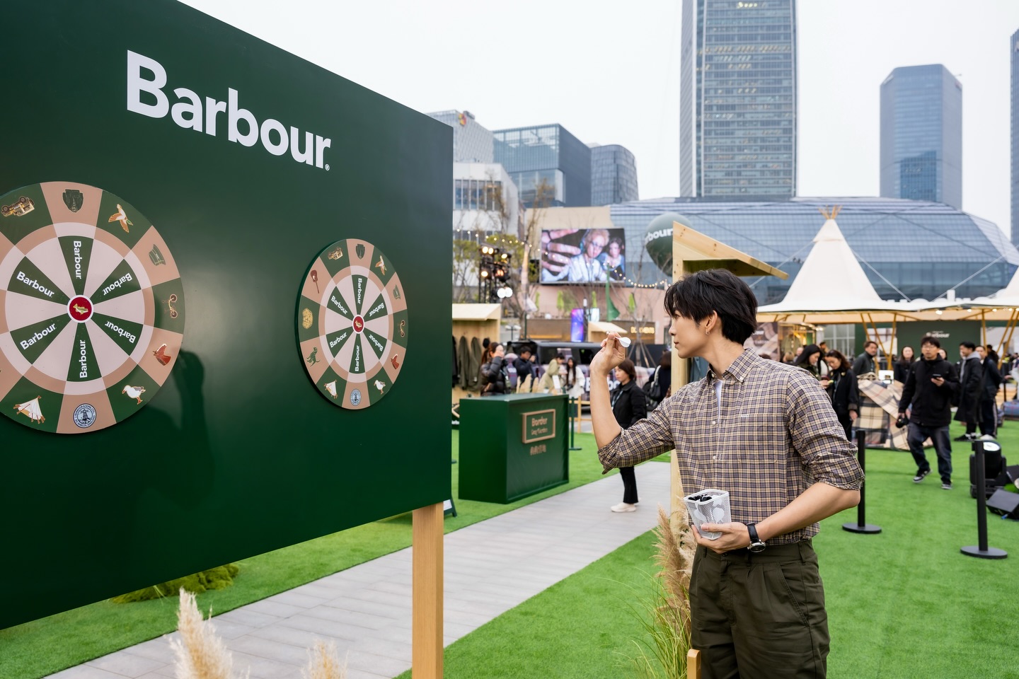 มิว - ศุภศิษฏ์ จงชีวีวัฒน์