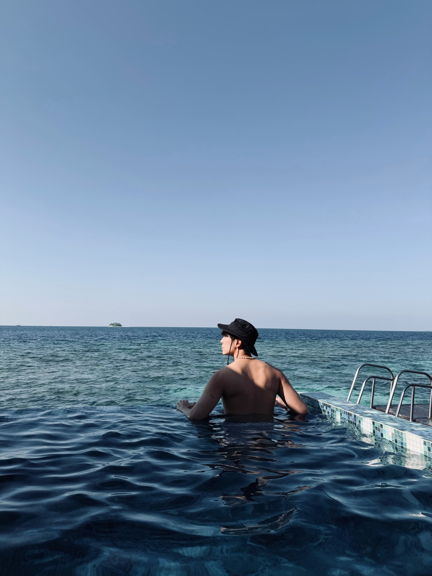 มิว - ศุภศิษฏ์ จงชีวีวัฒน์