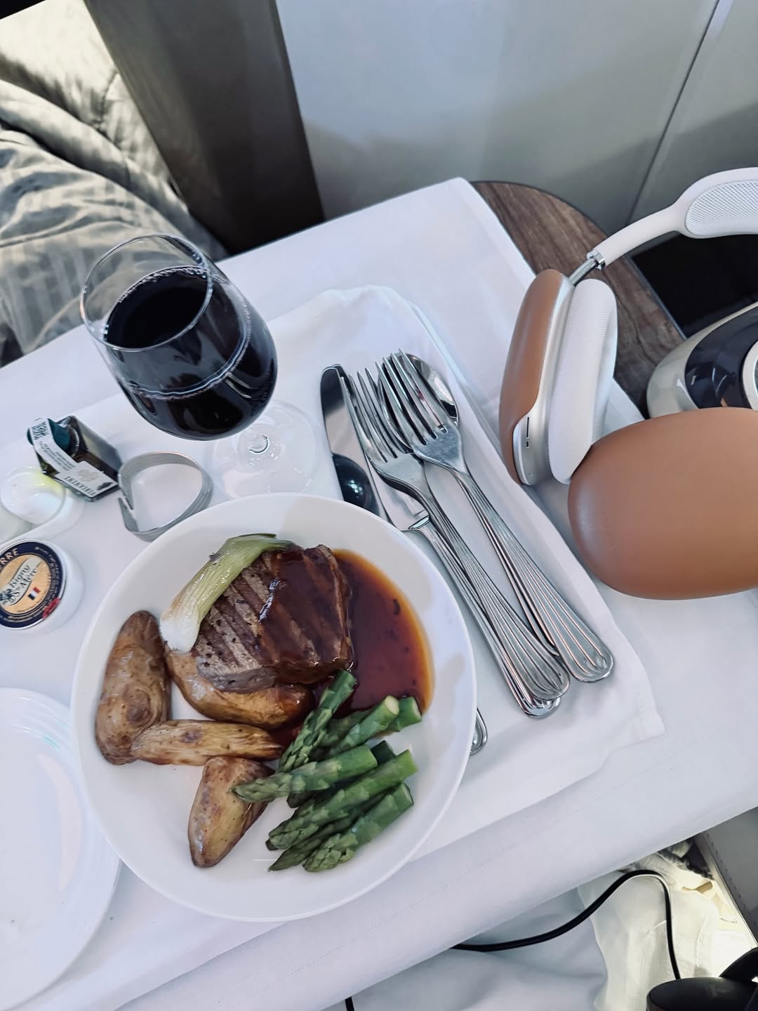 มิว - ศุภศิษฏ์ จงชีวีวัฒน์