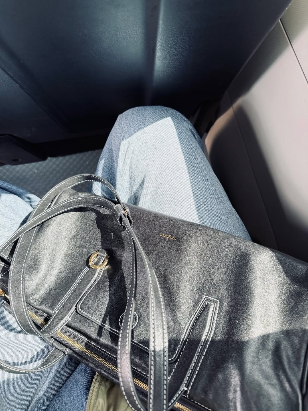 มิว - ศุภศิษฏ์ จงชีวีวัฒน์