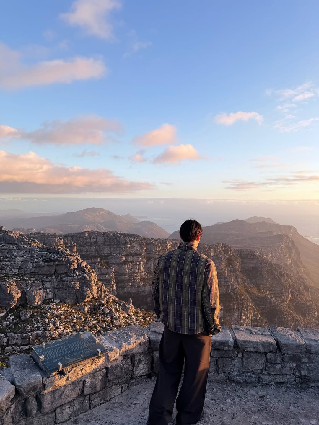 มิว - ศุภศิษฏ์ จงชีวีวัฒน์