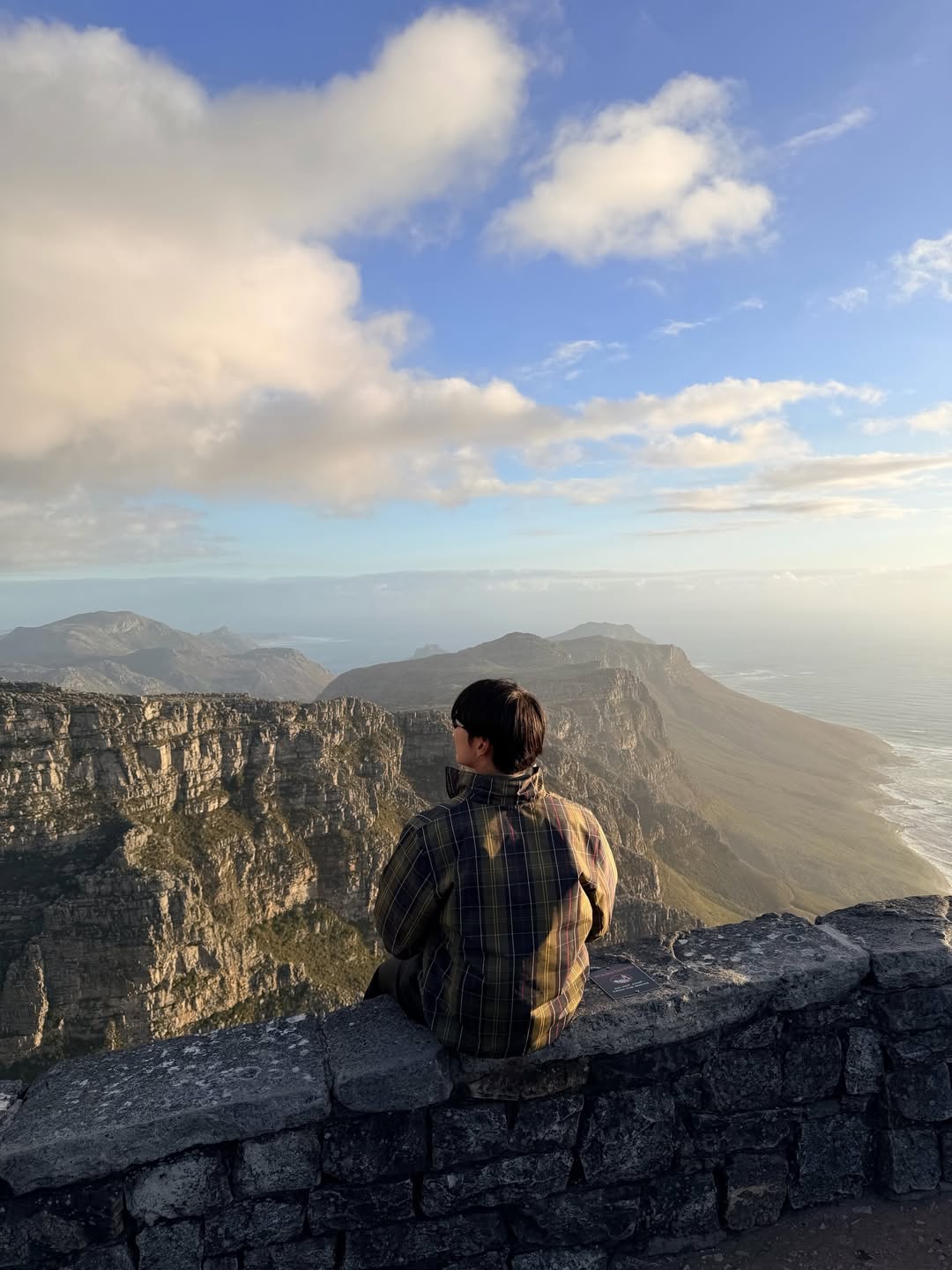 มิว - ศุภศิษฏ์ จงชีวีวัฒน์