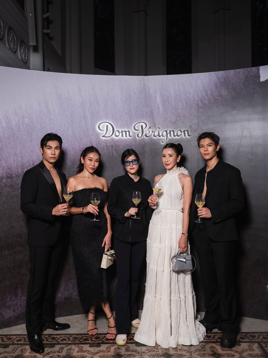 มิว - ศุภศิษฏ์ จงชีวีวัฒน์