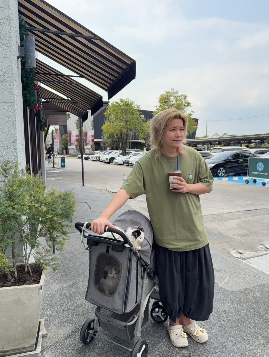 คชา - นนทนันท์ อัญชุลีประดิษฐ์