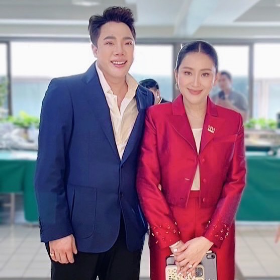 มดดำ - คชาภา ตันเจริญ