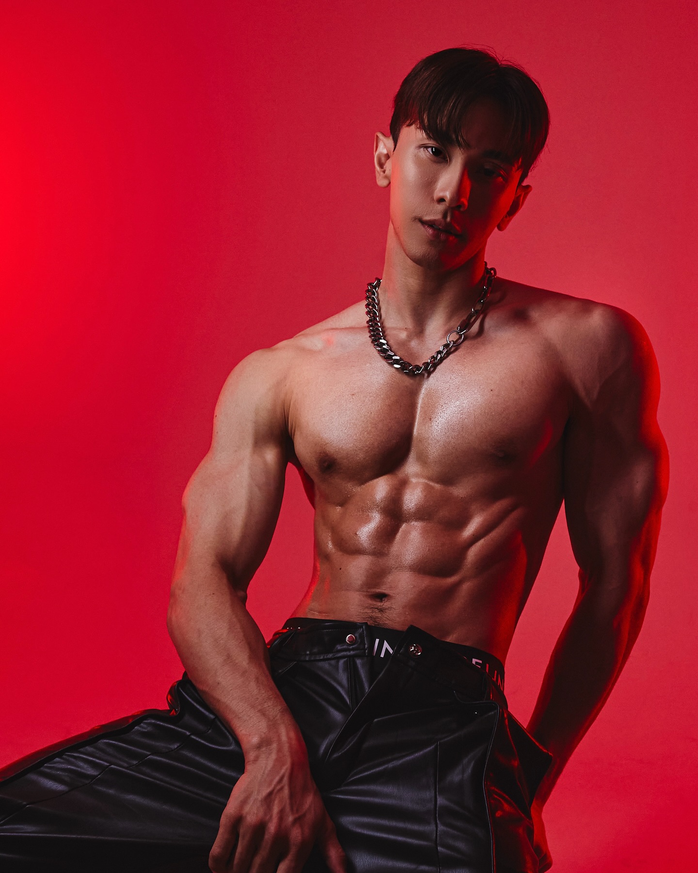 นัท - ณัฏฐ์ ทิวไผ่งาม