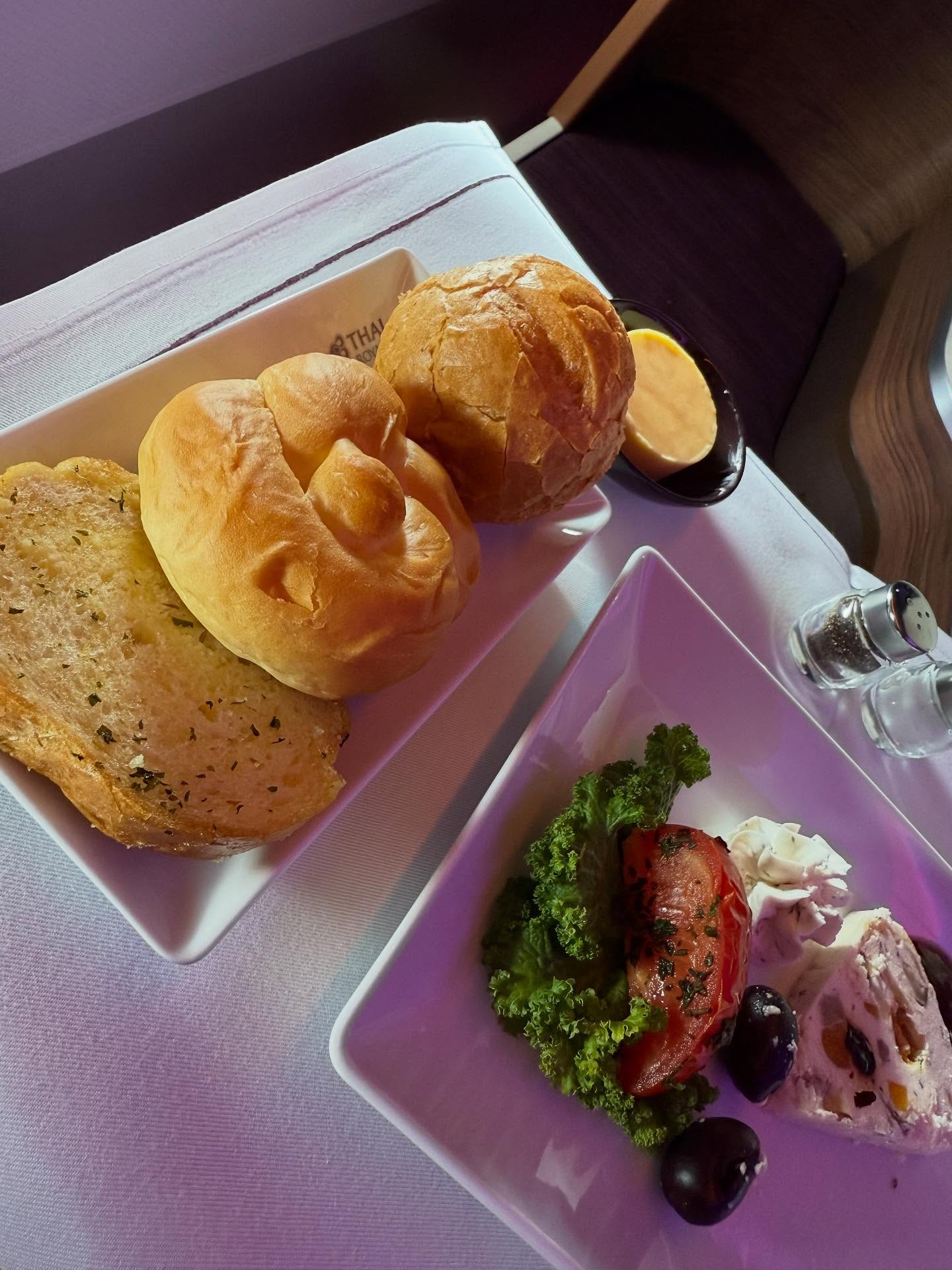 นัท - ณัฏฐ์ ทิวไผ่งาม