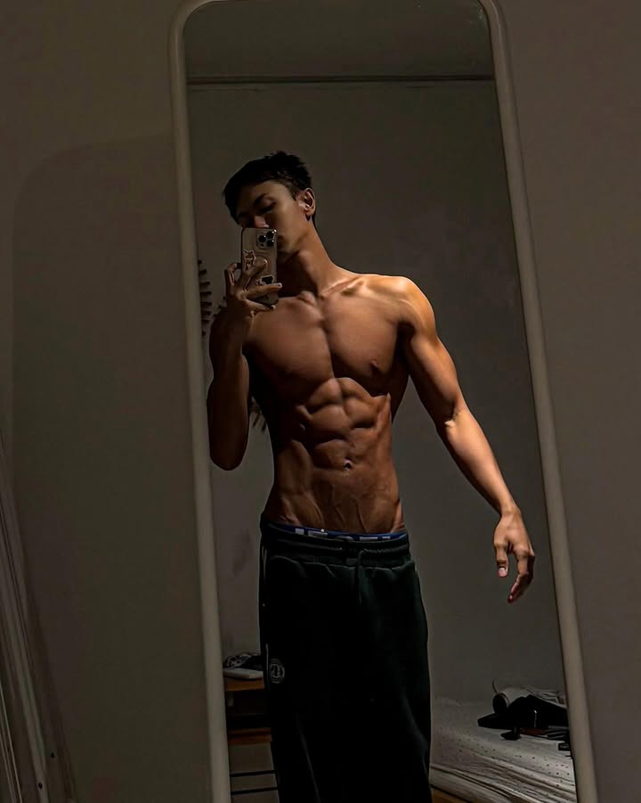 นัท - ณัฏฐ์ ทิวไผ่งาม