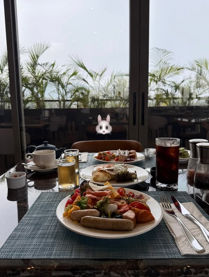 นัท - ณัฏฐ์ ทิวไผ่งาม