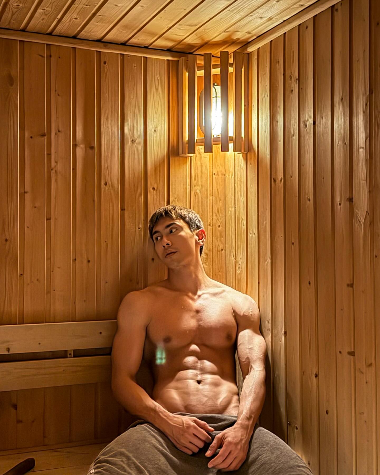 นัท - ณัฏฐ์ ทิวไผ่งาม