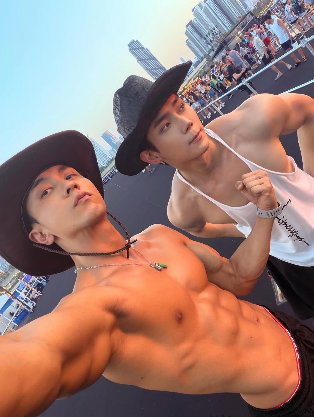 นัท - ณัฏฐ์ ทิวไผ่งาม