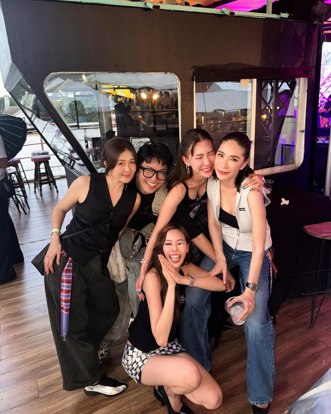 แพต - ชญานิษฐ์ ชาญสง่าเวช