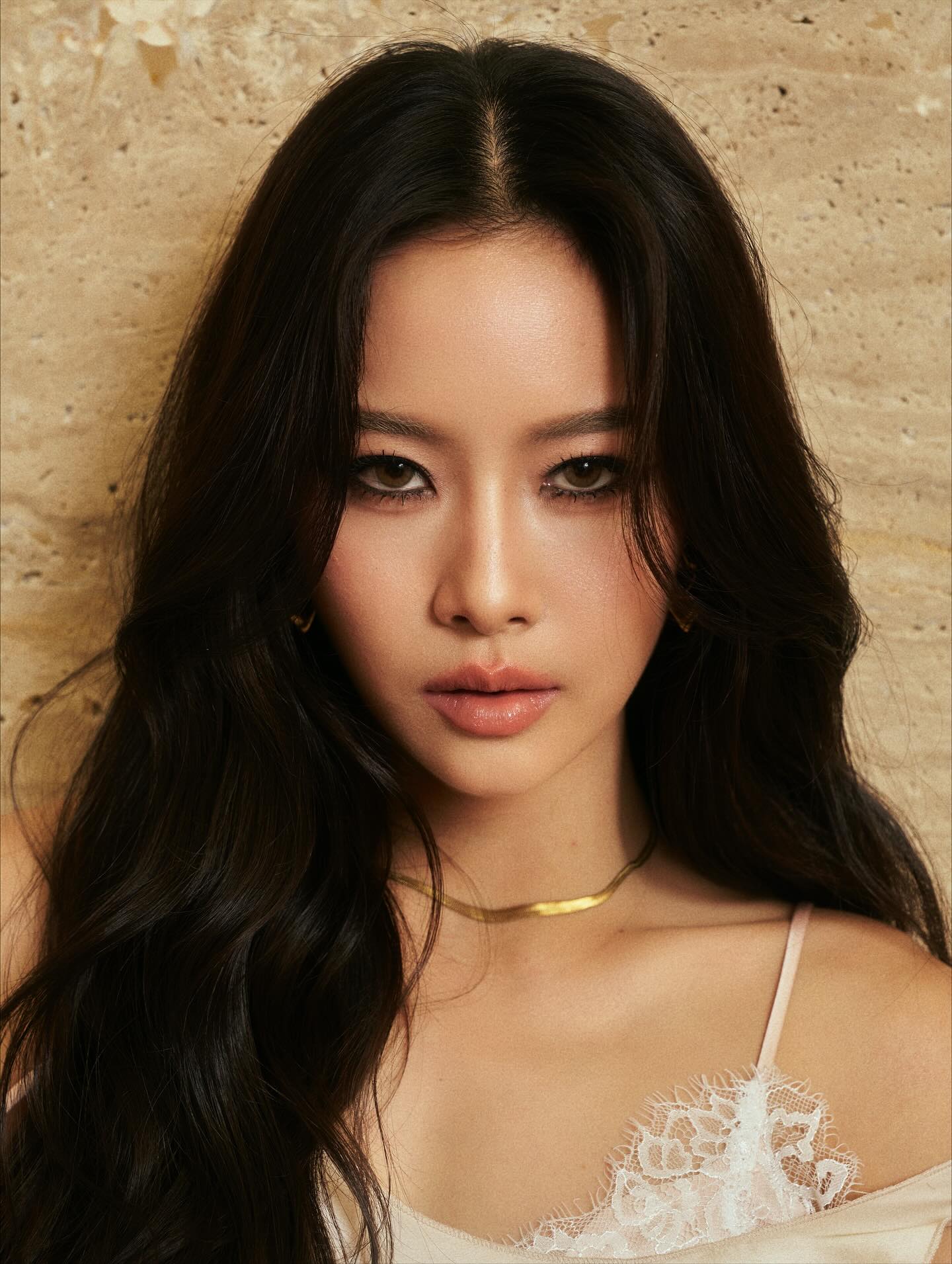 แพต - ชญานิษฐ์ ชาญสง่าเวช