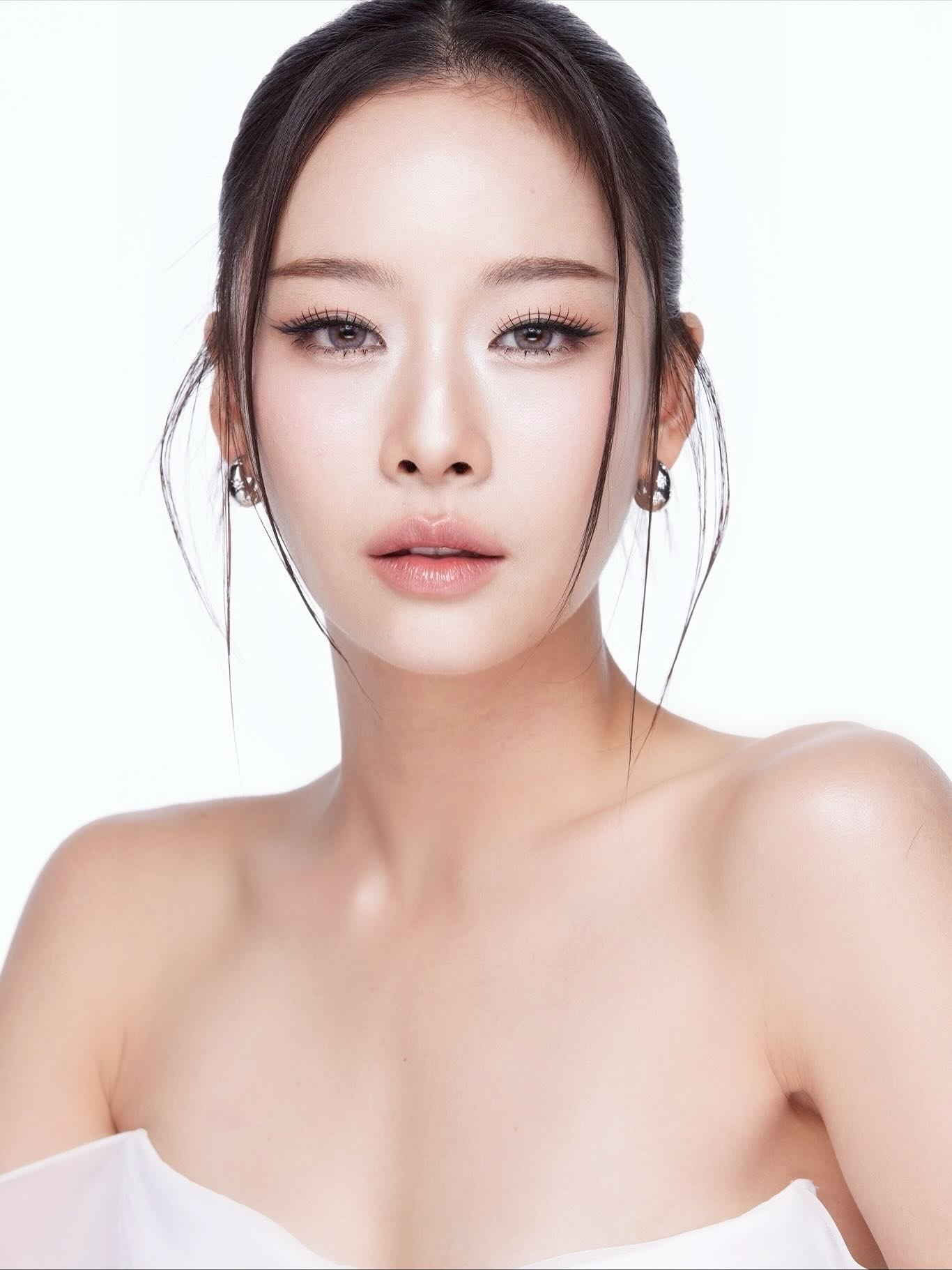 แพต - ชญานิษฐ์ ชาญสง่าเวช