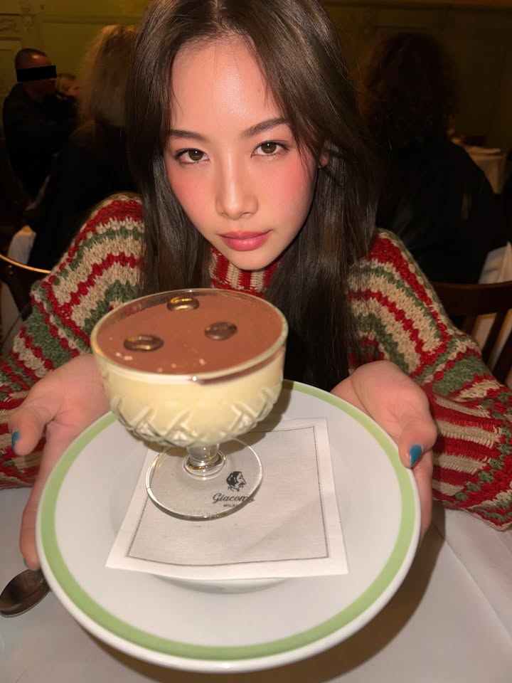 แพต - ชญานิษฐ์ ชาญสง่าเวช