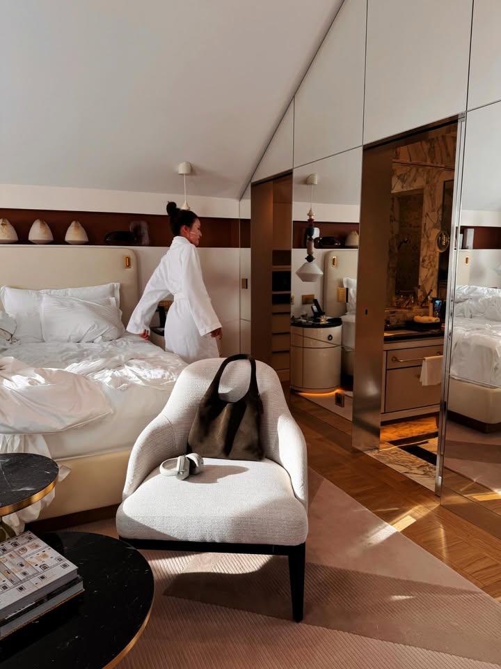 แพต - ชญานิษฐ์ ชาญสง่าเวช