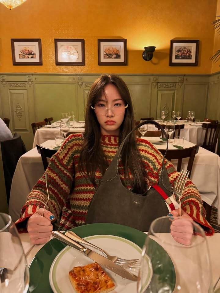 แพต - ชญานิษฐ์ ชาญสง่าเวช