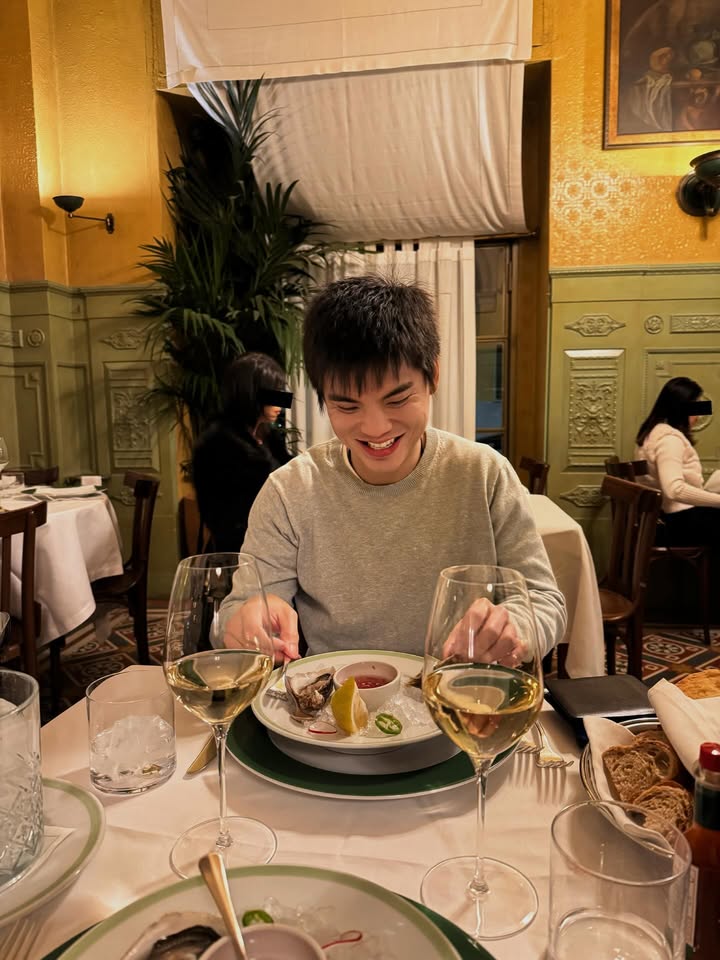 แพต - ชญานิษฐ์ ชาญสง่าเวช