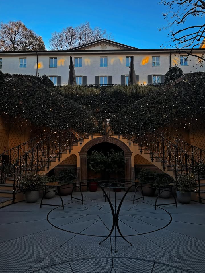 แพต - ชญานิษฐ์ ชาญสง่าเวช