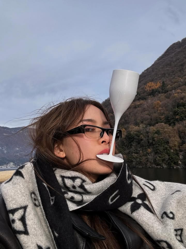 แพต - ชญานิษฐ์ ชาญสง่าเวช