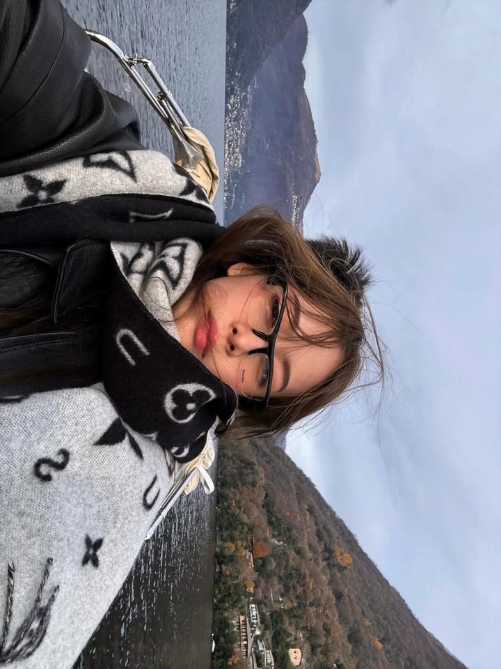 แพต - ชญานิษฐ์ ชาญสง่าเวช