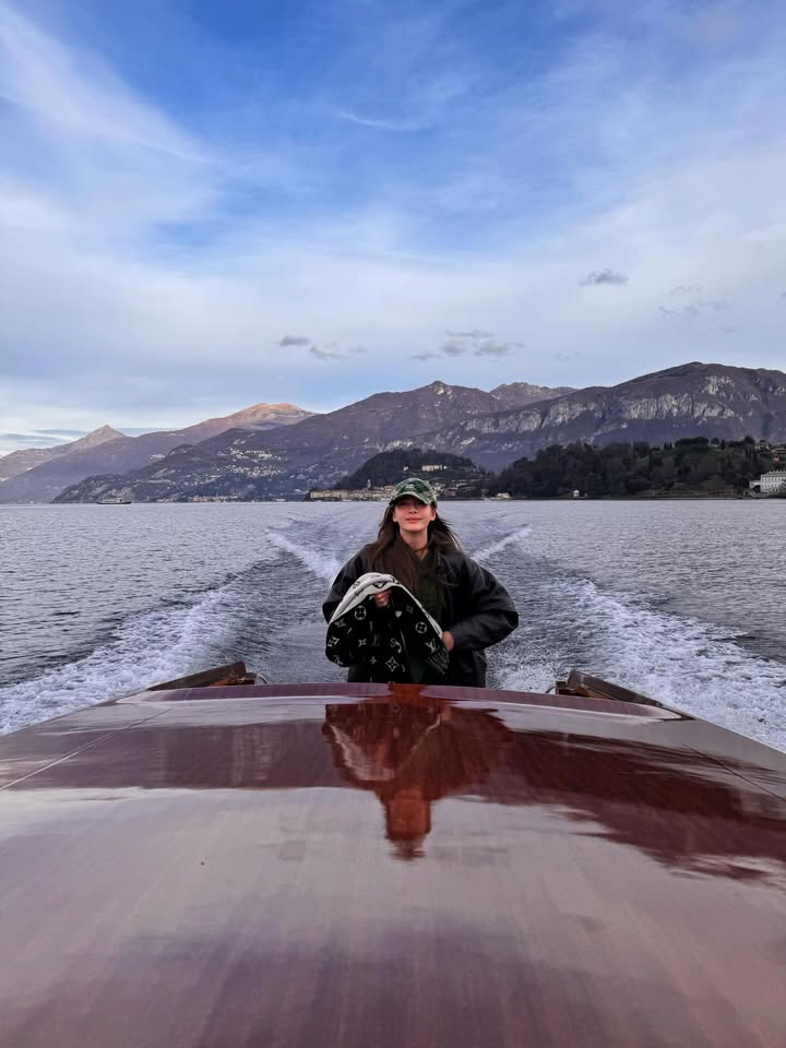 แพต - ชญานิษฐ์ ชาญสง่าเวช